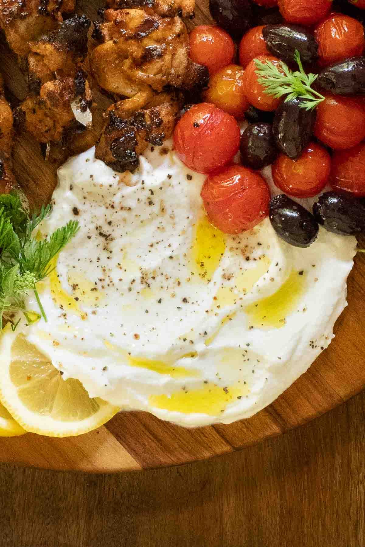 Lebanese Garlic Sauce (Toum)
